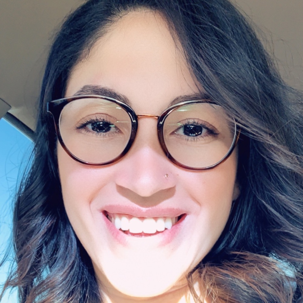 Meet your Posher, Desiree